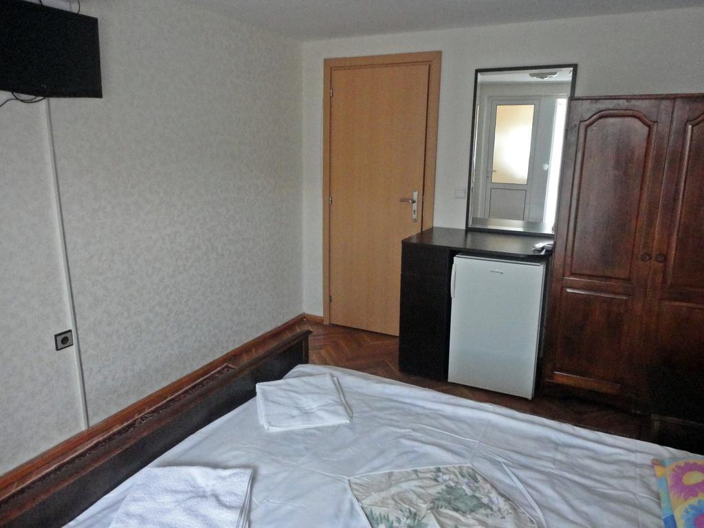Guest Rooms Casa Luba سفيتي فلاس الغرفة الصورة